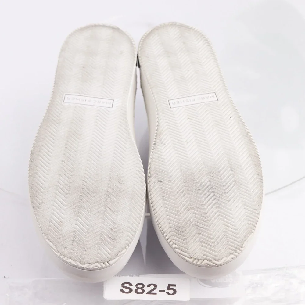 Marc Fisher Womens Delya Slip On Shoes Size 9.5 White Quilted Knit Comfort Flats